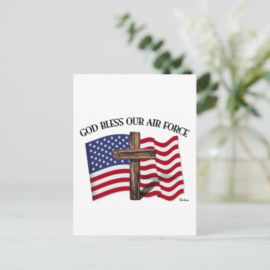 神は頑丈な十字架で私たちの空軍を祝福し、米国の旗 ポストカード (スタンド正面)