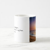 神は…時でさえ私達の祈りの言葉を理解します (味方される2つ) コーヒーマグカップ (中央)