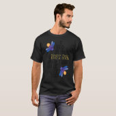 神もしは虫のお尻を光らせること考えができる Tシャツ (正面フル)