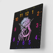 神を仰ぎ見上げて明るく輝く紫のイエス スクエア壁時計 (傾斜)