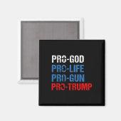 神を讃え 命を尊び 銃を守り トランプを応援する Tシャツ 愛国 マグネット (正面/裏面)