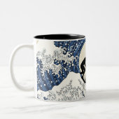 神奈川のすばらしいサーファー ツートーンマグカップ (左)