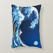 神奈川を離れた素晴らしい波(明るく及びカラフル) アクセントクッション (正面(垂直))