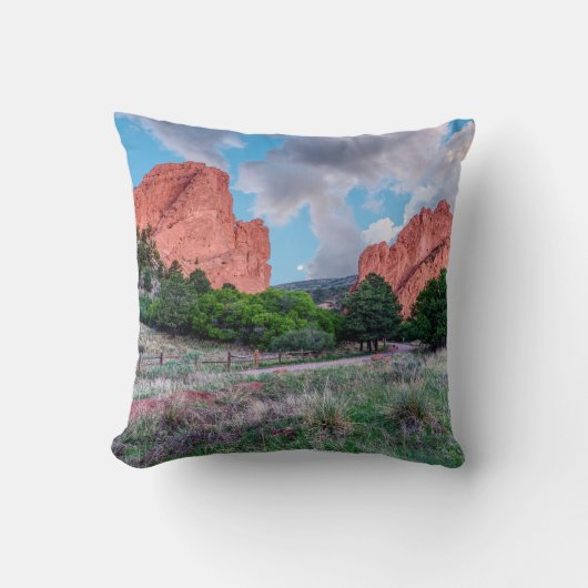 神枕の門の岩庭 クッション (正面)