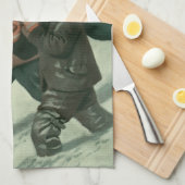 神父と息子が木を切り倒すヴィンテージクリスマス キッチンタオル (四つ折り)