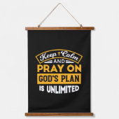 神祈の無制限の計画に基づいて信頼し、信頼する 吊り下げ型タペストリー (正面)