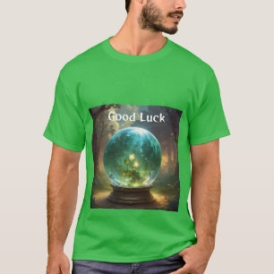 神秘的なクリスタルボール幸運の幸運 Tシャツ