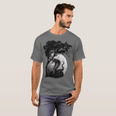 神秘的なコブラの蛇と木のグラフィックTシャツ Tシャツ (正面フル)
