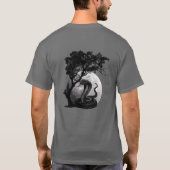 神秘的なコブラの蛇と木のグラフィックTシャツ Tシャツ (裏面)