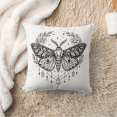 神秘的なゴシックな蛾　植物学的な天体のラインアート クッション (ブランケット)