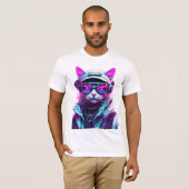 神秘的なサイバーパンク悪猫 Tシャツ (正面フル)