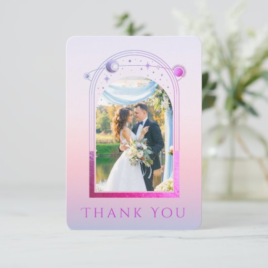 神秘的なサンセットピンクの太陽の月の星写真結婚の サンキューカード (スタンド正面)