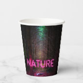 神秘的なトウヒの森の自然ネオンマゼンタのサイン 紙コップ (裏面)