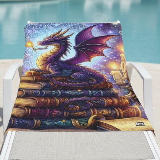 神秘的なドラゴンの魔法使いの本 ビーチタオル