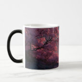 神秘的なピンクの花の木の夜空のコーヒーマグ モーフィングマグカップ (左)