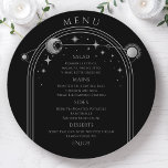 神秘的なブラックシルバーサンムーン宇宙結婚ズ メニュー<br><div class="desc">神秘的なブラックシルバーサンムーンスターズ宇宙のメニューカード結婚は、銀色の太陽、月、星のフレームを黒い背景に持ち、その中央にシルバーライク書のスクリプトの中にあなたのメニュー詳細をモダン持つ。提供されている文字・ボックスで文字を編集してパーソナライズ。©2022 Evco Studioによる設計(www.zazzle.com/store/evcostudio)</div>