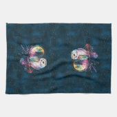 神秘的なレインボーフクロウと満月の天空 キッチンタオル (横)