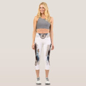 神秘的なレイヴンコラージュ – ヴィンテージと未来的 カプリレギンス (正面)