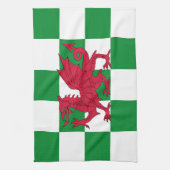 神秘的なレッドケルトのドラゴン国旗 キッチンタオル (縦)