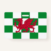 神秘的なレッドケルトのドラゴン国旗 バッジ (正面)