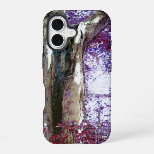 神秘的な木 iPhone 16ケース (裏面)