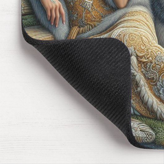 神秘的な森の中の月に照らされた魅力溢れる街 マウスパッド (コーナー)