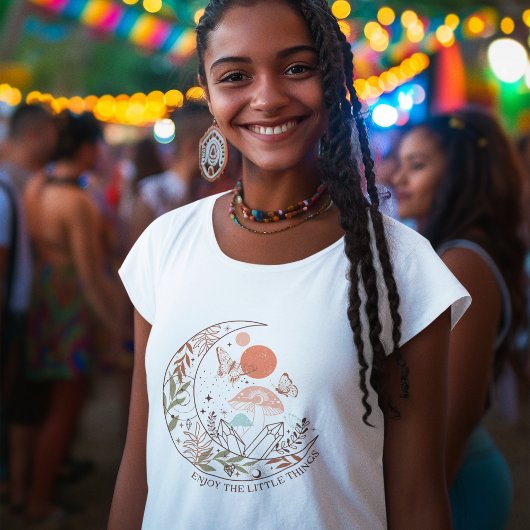 神秘的な楽しむ贈り物 Tシャツ