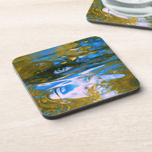 神秘的な水 コースター (左側)