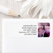 神秘的な狼が月で吠える ラベル (インサイチュ)