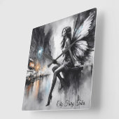 神秘的な翼の女の子の黒と白の都市 スクエア壁時計 (傾斜)