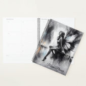 神秘的な翼の女の子の黒と白の都市 プランナー手帳 (ディスプレー)