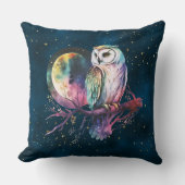 神秘的な虹のフクロウと満月の天体 クッション (正面)