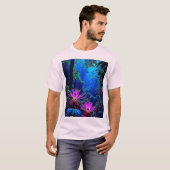 神秘的な輝きのジャングル・ブルームデザイン Tシャツ (正面フル)