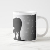 神秘的な黒いユニコーン（霞んだ月） ジャンボコーヒーマグカップ (右)