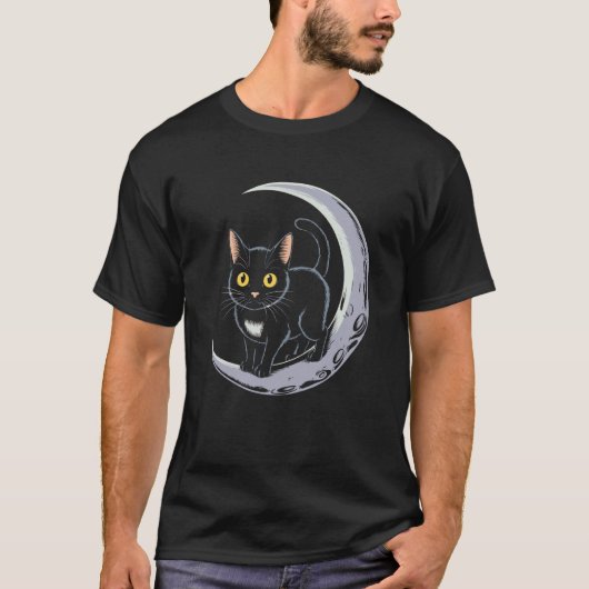 神秘的な黒猫と月の情景 Tシャツ (正面)