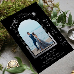 神秘的な黒銀の太陽の月の結婚星 セーブザデート