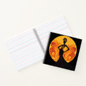 神聖なる女性 #4 ノートブック (内部)