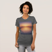 神聖な平和の地平線 Tシャツ (正面フル)