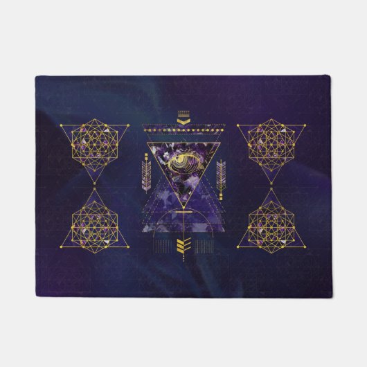 神聖な幾何学金ゴールドおよびamethysのすべての見る目 ドアマット (正面)