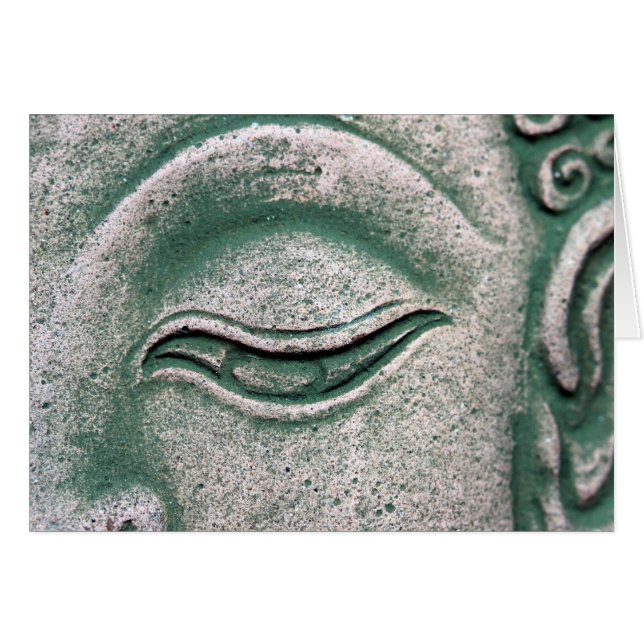 神聖な1つ (正面横)