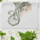 神話のトカゲのようなドラゴン(岩石の上)- ヴィンテージ神話 キッチンタオル (折り畳み)