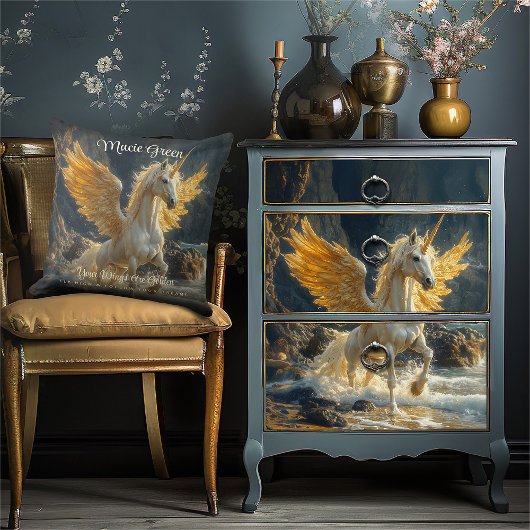 神話的な黄金の翼ペガサス海ファンタジー馬 クッション