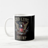 神銃とトランプ第2修正国旗Ar15 コーヒーマグカップ (左)