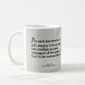 神1のピーターの4:10からのギフトを使用して コーヒーマグカップ (左)