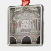 祭壇で提供しているアベルおよびMelchisedech メタルオーナメント (左)