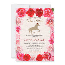 祭壇に向かう赤いローズブライダルシャワーの招待状