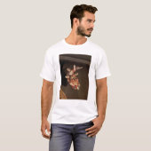 祭壇の背後の飾りの上の天使 Tシャツ (正面フル)
