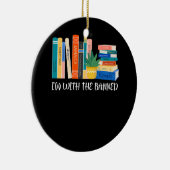 禁止された本とI_m私は禁書の本の愛読を禁止した セラミックオーナメント (右)