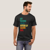 禁止を読禁止する代わりに本を試し読る Tシャツ (正面フル)