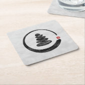 禅エンソーサークルと禅石 – 水彩画 スクエアペーパーコースター (アングル)